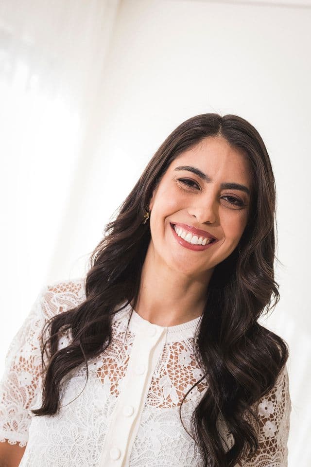 Dra. Ana Cecília Leão
